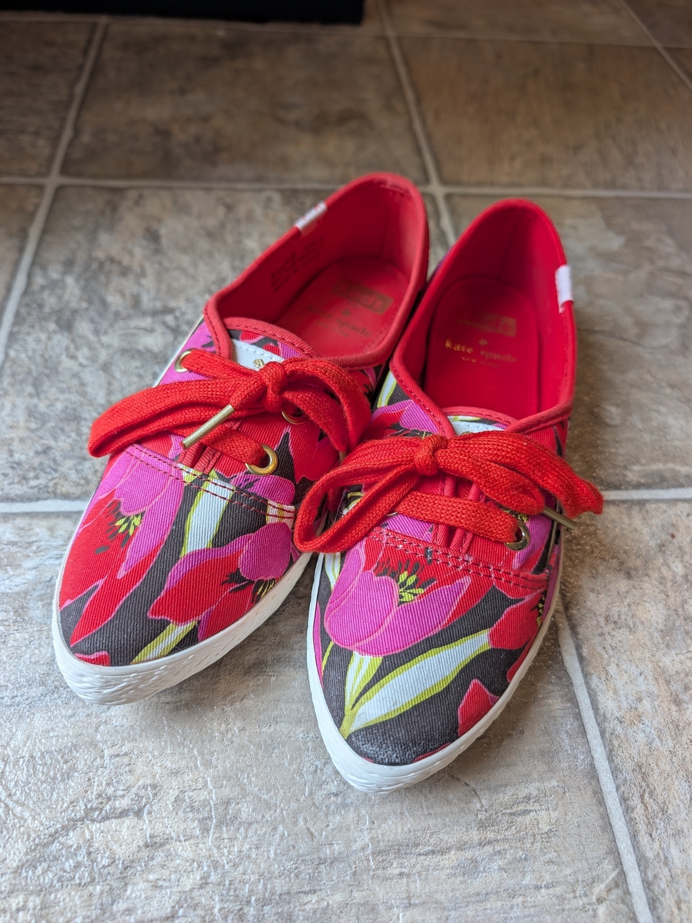 Keds For Kate Spade Red Floral Canvas Women's Lace-Up Sneakers Size 6
